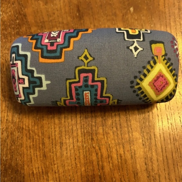 Vera Bradley Accessories - Vera Bradley Hard Clam Shell Eyeglass Case in Aztec